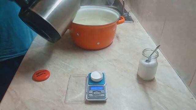 Инвертный сироп.Инвертный сироп - заменитель глюкозного, кукурузного сиропа, патоки  и меда.