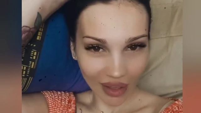 Сандра Мантика - Скоро Алиса вам споёт смотреть онлайн