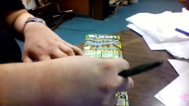 Scratching off $5 Big Money Bingo смотреть онлайн