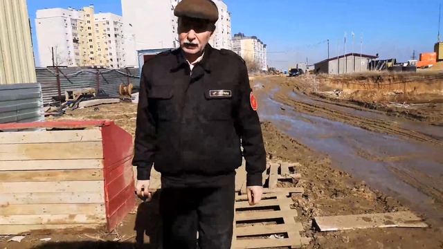 Строительная площадка загрязняет почву раствором ряжом с жилыми домами смотреть онлайн