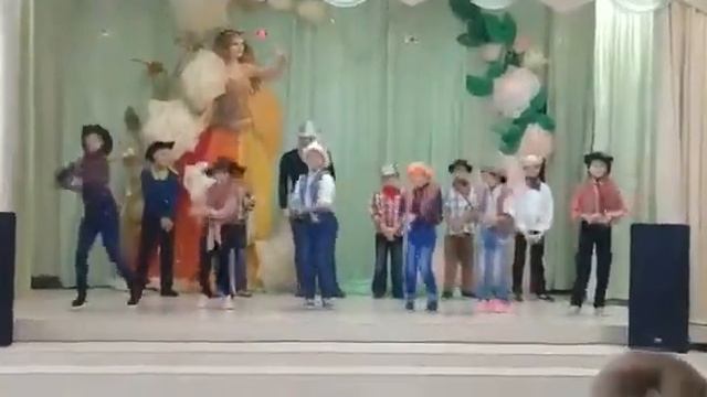 КОВБОЙСКИЙ ТАНЕЦ смотреть онлайн