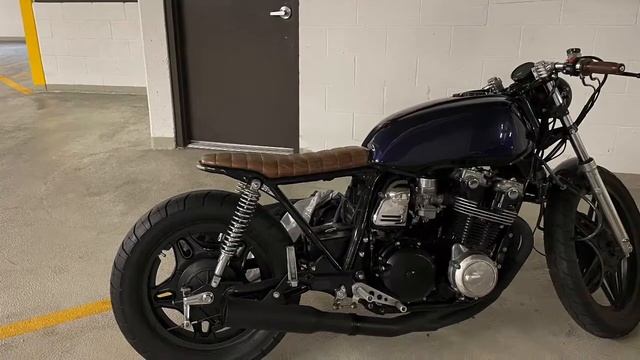 Cafe racer Honda CB 900 Project - built by CF смотреть онлайн