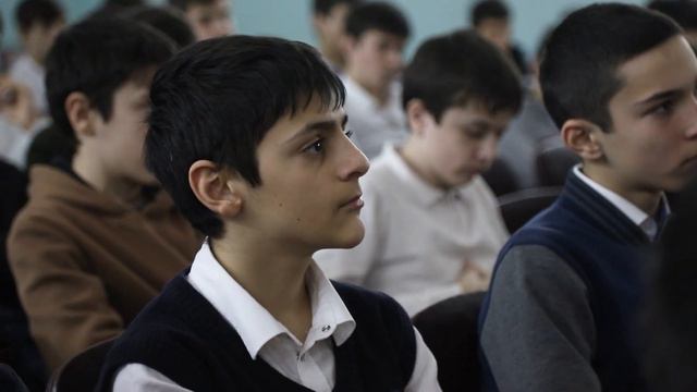 В INSTAGRAM ПОД ДРУГИМ НИКОМ смотреть онлайн