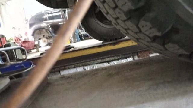 Не корректное включение скоростей КПП УАЗ 452 смотреть онлайн