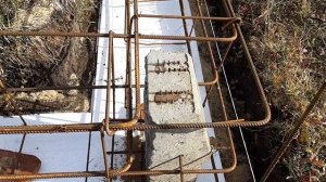 Шпалы в фундамент. Самостройщик Серега