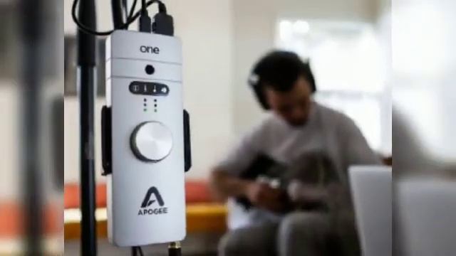 Apogee One - Audio Interface for Vocals and Instruments with Built In Studio смотреть онлайн