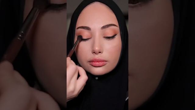 РАСТУШЕВАННАЯ СТРЕЛКА ДЛЯ ВЕЧЕРНОГО МАКИЯЖА Instagram: _asli_asli_ смотреть онлайн