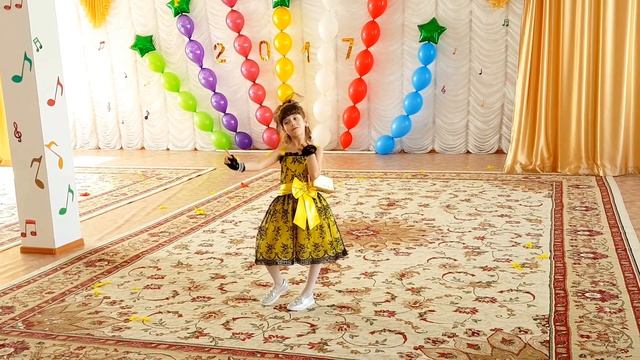 Рауан 2017 Виктория Соломахина Стих "Модница" д/с №2 смотреть онлайн