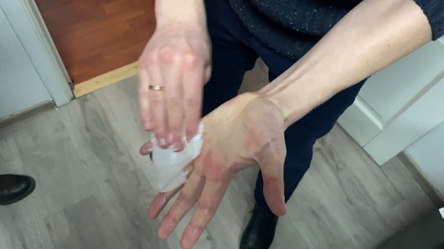 Очищающие салфетки для герметиков и монтажных пен Soudal Swipex. Как это работает? смотреть онлайн