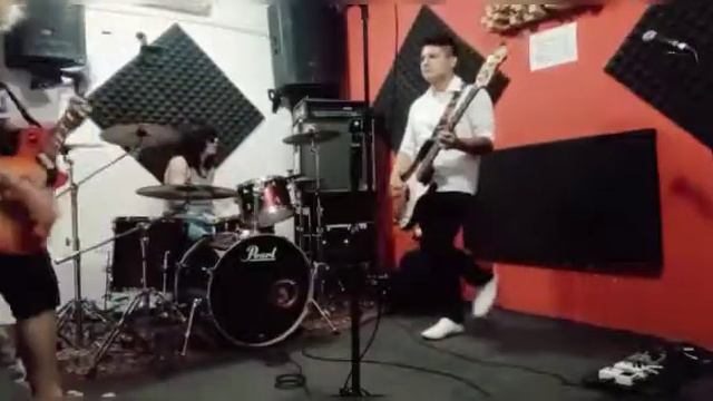 Territorial Pissings - Nirvana (Band cover) - Cigarette смотреть онлайн