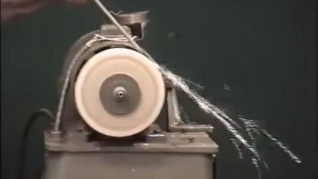 Точило и направление скорости при криволинейном движении смотреть онлайн