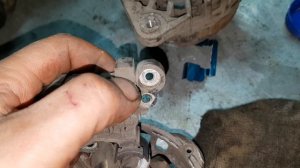 Renault Logan, нет зарядки. Причины и их устранения. Ремонт генератора.