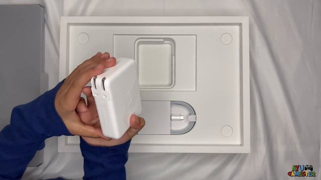 16" Macbook Pro M1 Max 4K - M1 Max 16 inch MacBook Pro Unboxing - AYU Gamester смотреть онлайн