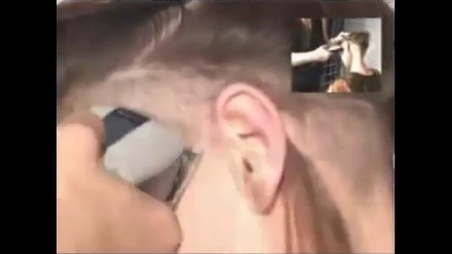 Video Headshave With Razor  Bald Girl Amazing