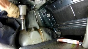 КАК ПРАВИЛЬНО ЗАМЕНИТЬ ЗАДНИЕ АМОРТИЗАТОРЫ (СТОЙКИ) РЕНО ЛОГАН, САНДЕРО, МЕГАН, ЛАРГУС ...