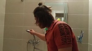 Как помыться когда отключили горячую воду ?