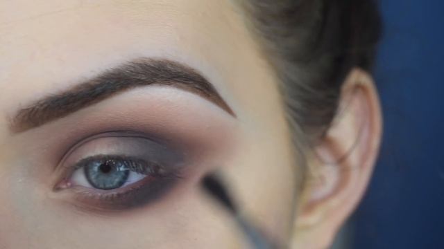 ABH PRISM PALETTE | Eye Makeup Tutorial смотреть онлайн