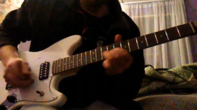 Squier Bullet Mustang смотреть онлайн