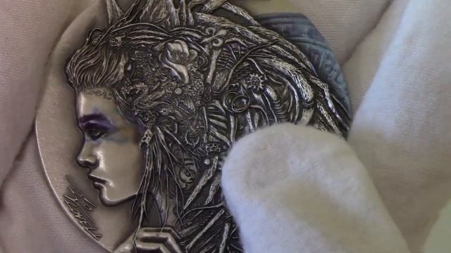 ? CASSANDRA ? REVIEW: Dark Beauties - Silver Coin - Niue 2018 смотреть онлайн