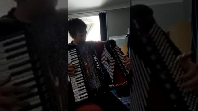 10.06 - Cameron McLaren - Senior Trad Accordion Solo MSR смотреть онлайн
