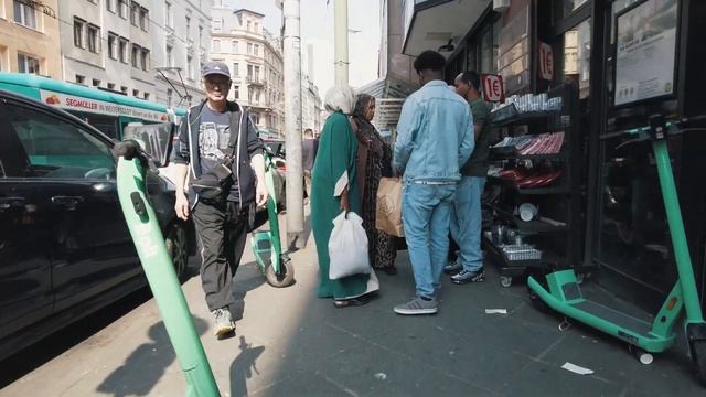 WALKING AROUND FRANKFURT HAUPTBAHNHOF AND BAHNHOFSVIERTEL, GERMANY смотреть онлайн