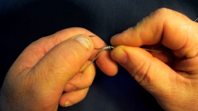 Рыболовные узлы. Вяжем поводок.в слепую.Лучший узловяз. смотреть онлайн