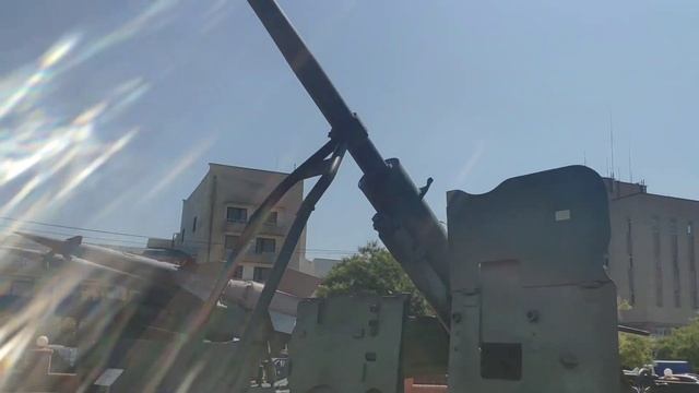 ЕВПАТОРИЯ. КРЫМ. "КРАСНАЯ ГОРКА". ЭКСПОЗИЦИЯ ВОЕННОЙ ТЕХНИКИ РАЗНЫХ ВРЕМЕН. смотреть онлайн