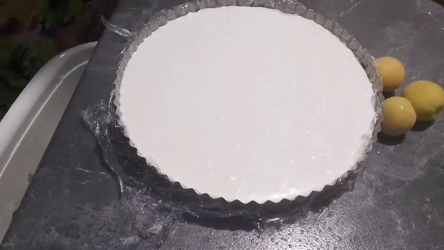 Мороженое-пломбир делаем сами. Очень нежное, вкусное, без льдяшек внутри. смотреть онлайн