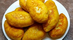 Пирожки как пух. Сочные, хрустящие пирожки. Удачный и простой рецепт пирожков с капустой