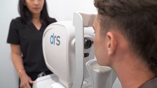 Need an eye exam? Stop right there. смотреть онлайн