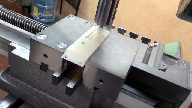 Плунжерное фрезерование по капролону смотреть онлайн