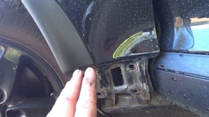 Решение проблем: дренажей & гнилых передних и задних крыльев & гнилых задних дверей & гнилых порого