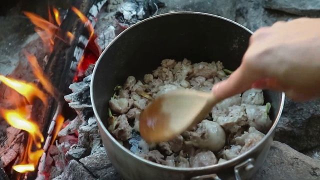 Вкусно это не значит дорого! Паста с колбасками и томатами по итальянски | Pasta with sausages смотреть онлайн