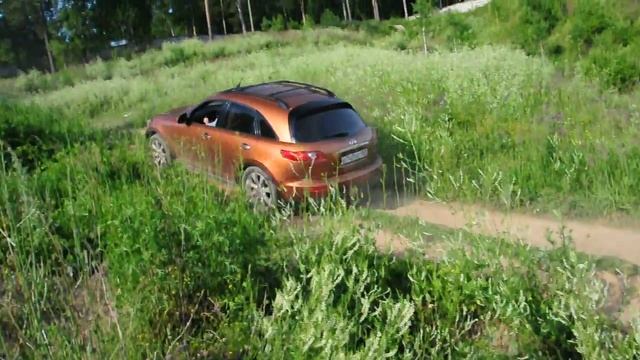 Infiniti FX смотреть онлайн