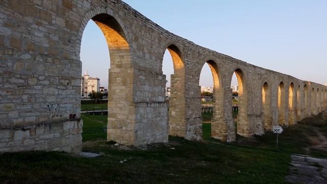 Larnaca, Cyprus - Kamares Aqueduct | 4K - walk смотреть онлайн
