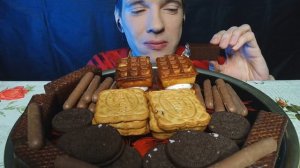 АСМР ИТИНГ ЛЮБИМЫЕ СЛАДОСТИ | ASMR EATING FAVORITE SWEETS