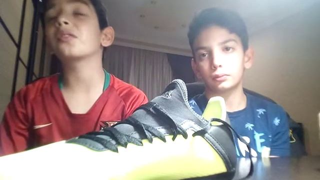 Сравнение бутс|adidas X18.3 vs umbro classico-HG!!!!! смотреть онлайн