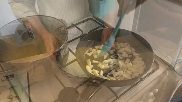 ???Пирожки с картошкой. Очень легкое тесто!