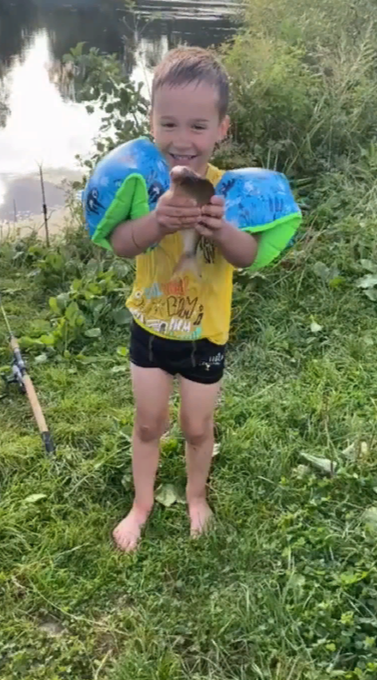 Поймал голыми руками