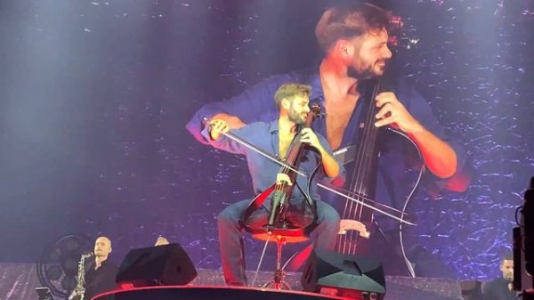 HAUSER - Libertango - TOUR "Rebel with a cello" - Jesolo 22/10/2023