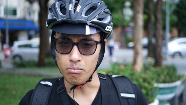 Riding a Fixed Gear Bike in Taipei's Rush Hour Traffic смотреть онлайн