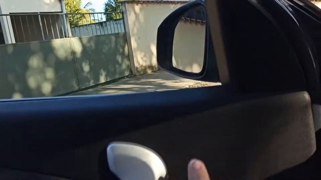 Avaliação de sedãs - RENAULT Fluence 2.0 Aspirado 2013 смотреть онлайн