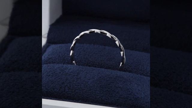 Обручальное платиновое кольцо витое от Platinum Lab. Артикул украшения: ПК-146-00 смотреть онлайн