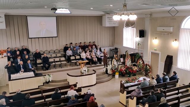 «Хочется в небо» Ирина Швец Похоронное служение М. Толстова 3.04.2022 смотреть онлайн