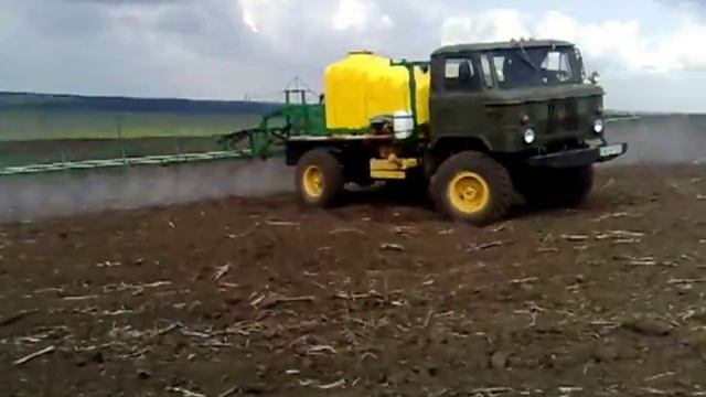 Опрыскиватель самоходный ГАЗ-66 смотреть онлайн