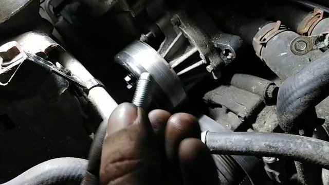 Шкив помпы как открутить Duratec Ford