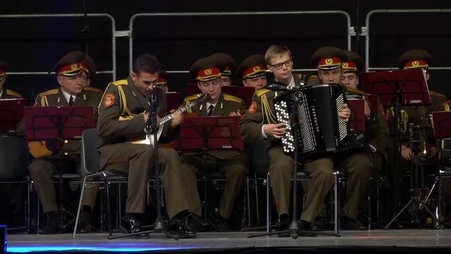 Интродукция и чардаш. К. Игнатьев (балалайка) А. Богатырев (баян) дирижер Н. Кириллов смотреть онлайн