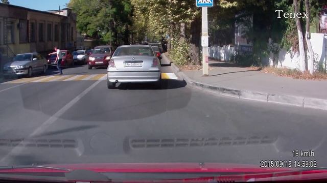 С ноги по бамперу смотреть онлайн