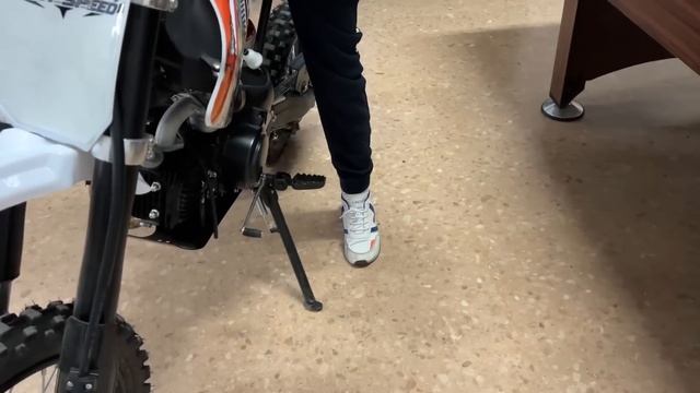 LE REGALO UNA MOTO A MI HERMANO PEQUEÑO!! смотреть онлайн