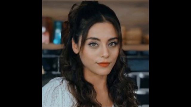 Mama lui Halil İbrahim a spus că Halil o iubește pe Sıla смотреть онлайн